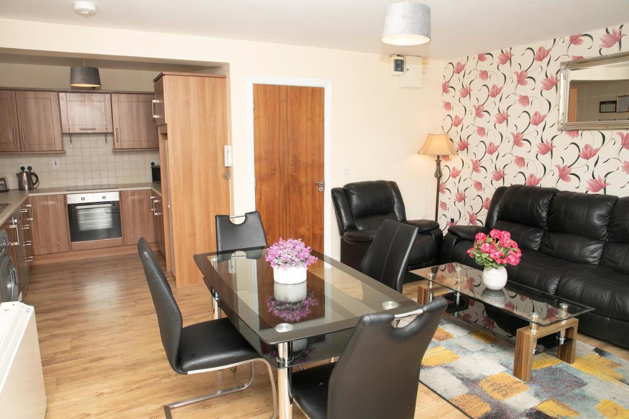 Arch House B&B & Apartments Атлон Экстерьер фото