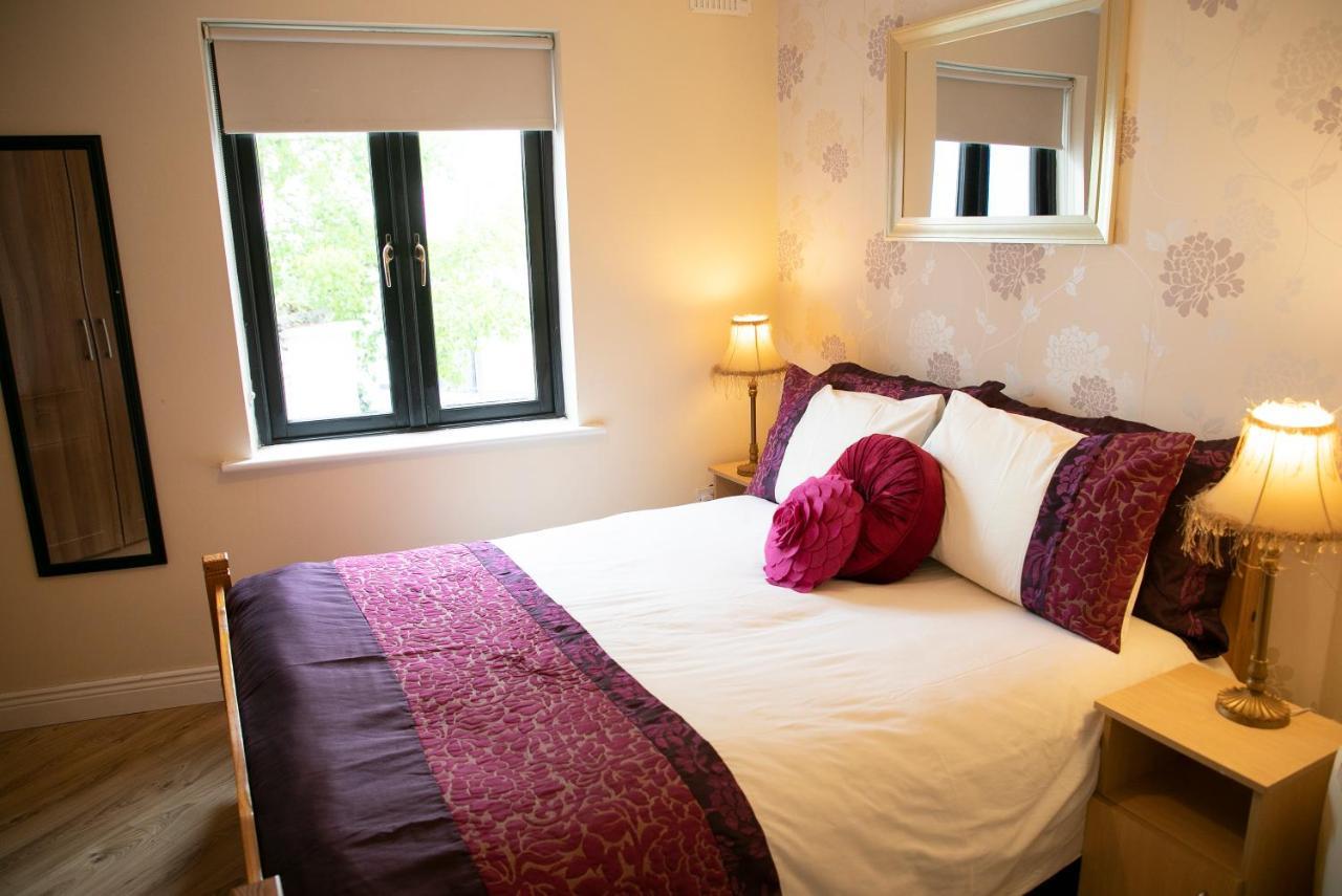 Arch House B&B & Apartments Атлон Экстерьер фото
