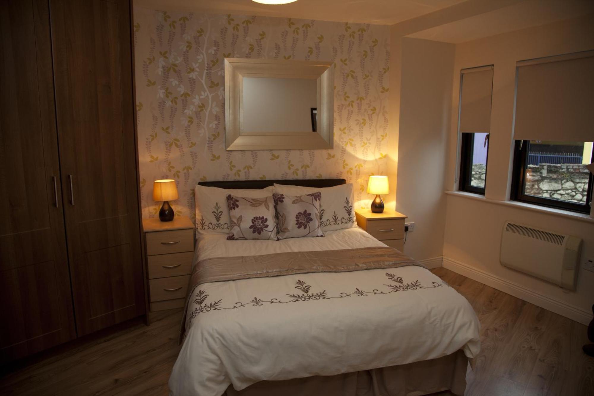 Arch House B&B & Apartments Атлон Экстерьер фото