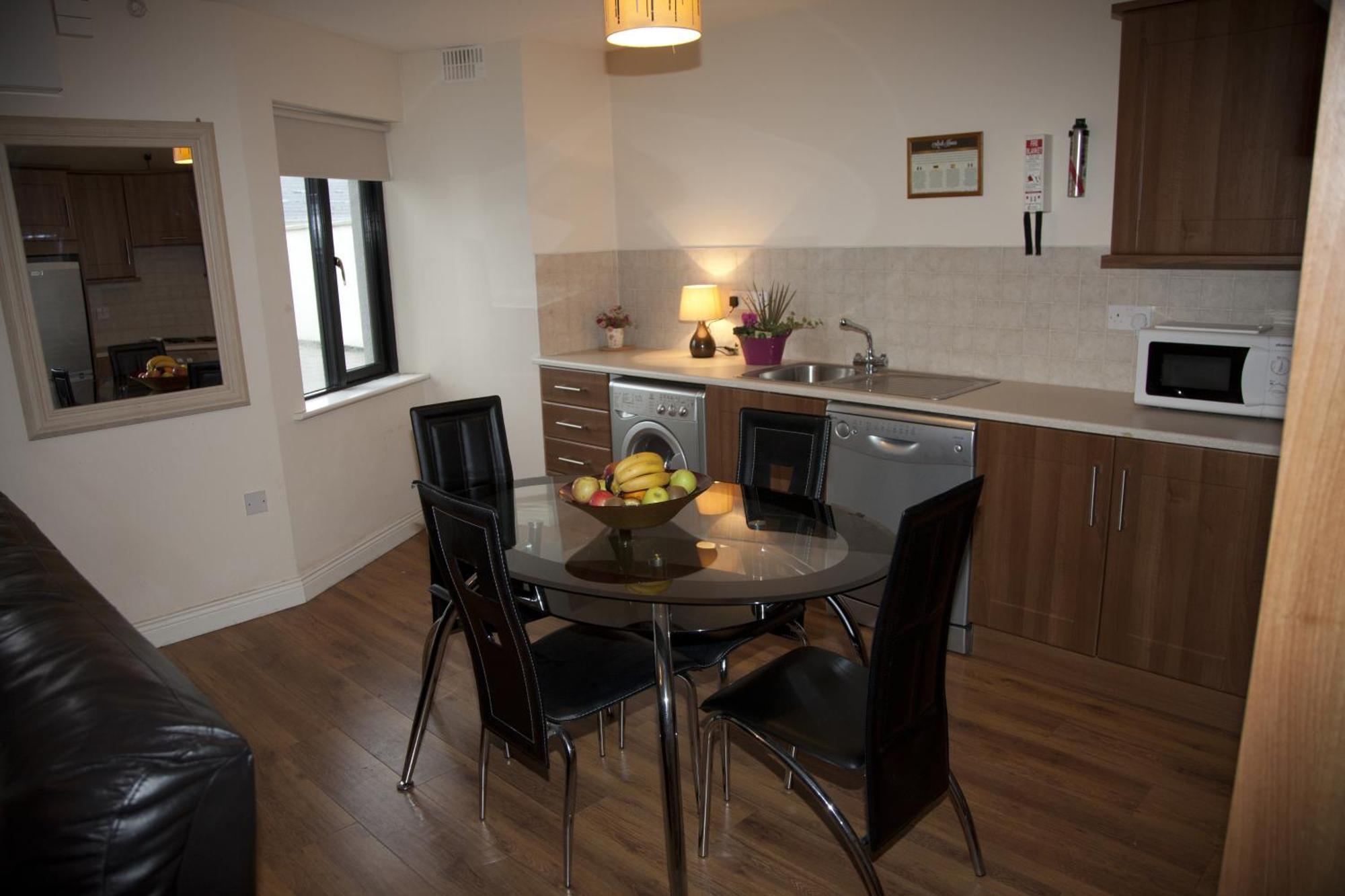 Arch House B&B & Apartments Атлон Номер фото