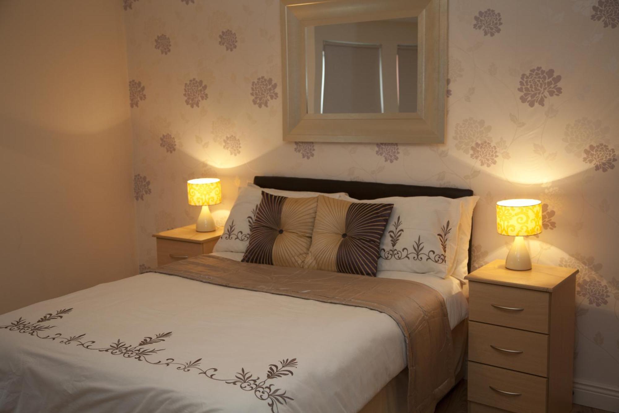 Arch House B&B & Apartments Атлон Номер фото
